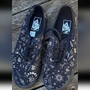 Vans Gothic Witch Print Lace up Sneakers